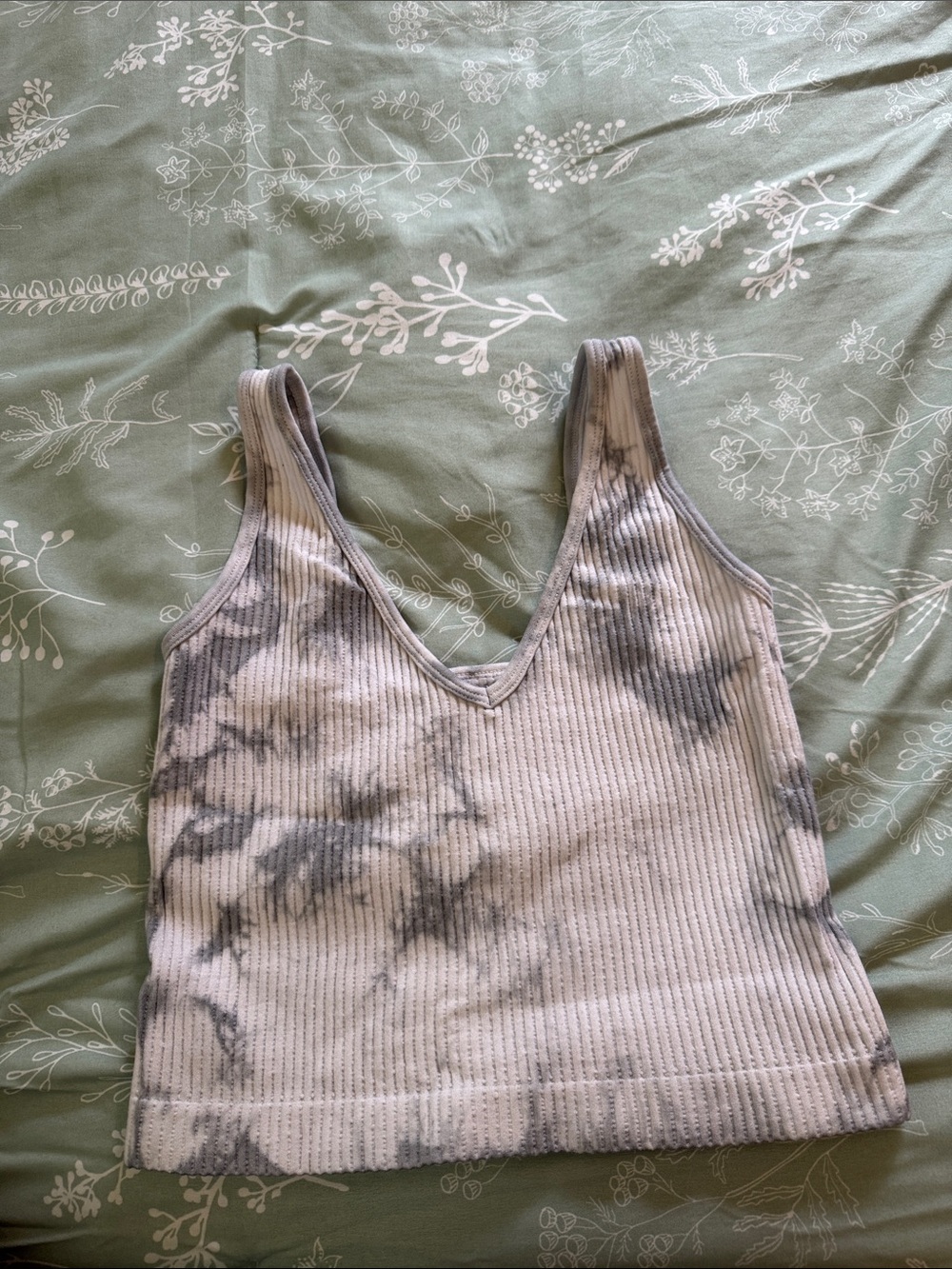 Ribbed V-Neck Tie-Dye Crop Tank Top - Gray/White